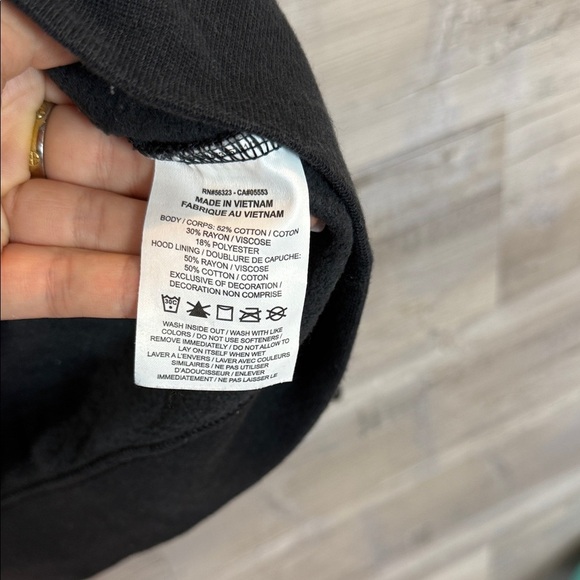 Nike Black Pullover with Gold Swoosh - Picture 7 of 7